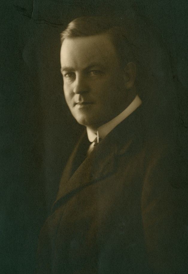 A. E. V. Richardson