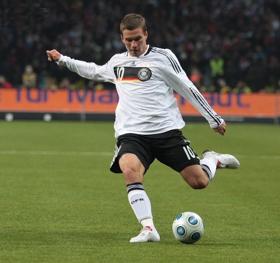 File:Lukas Podolski 2.jpg