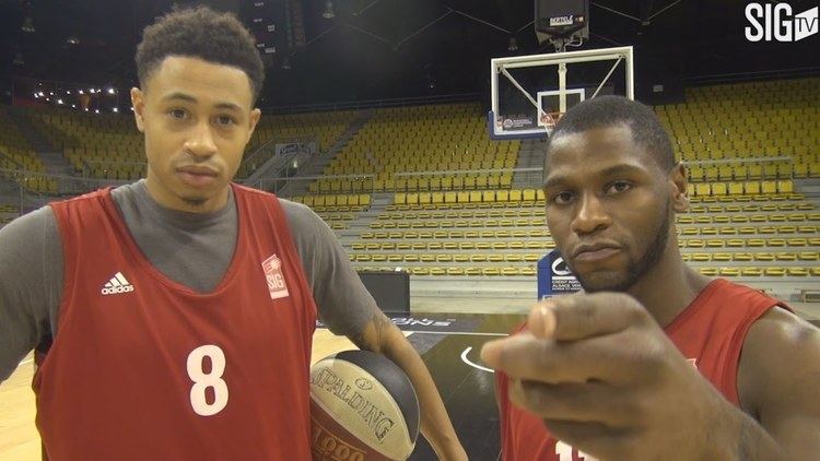 A. J. Slaughter Erving Walker et AJ Slaughter trick shots challenge YouTube