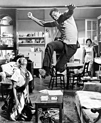 A Raisin in the Sun (1961 film) Sidney Poitier in A Raisin In The Sun 1961 citizens Pinterest