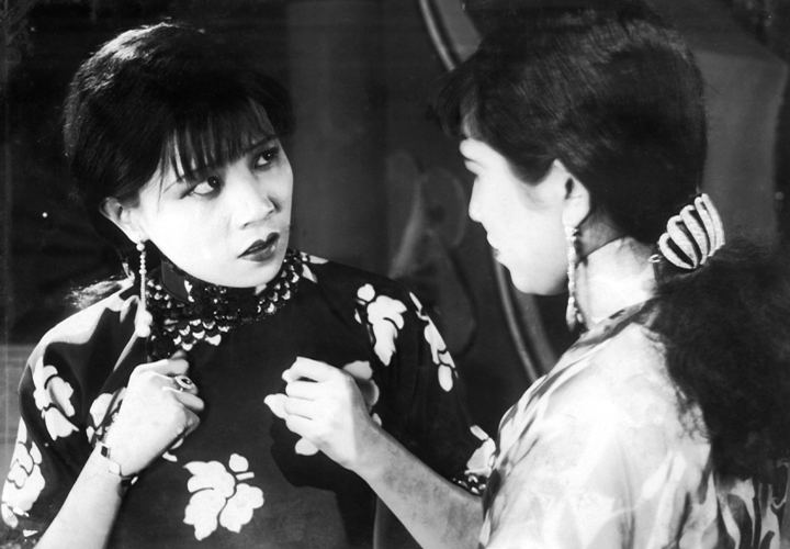 A Spray of Plum Blossoms movie scenes China 1931 Directed by Bu Wancang Cast Ruan Lingyu as Lily Yuen Hu Zhuli Julia Lin Chuchu Shi Luohua Silvia Wang Cilong Bai Lede Proteus 