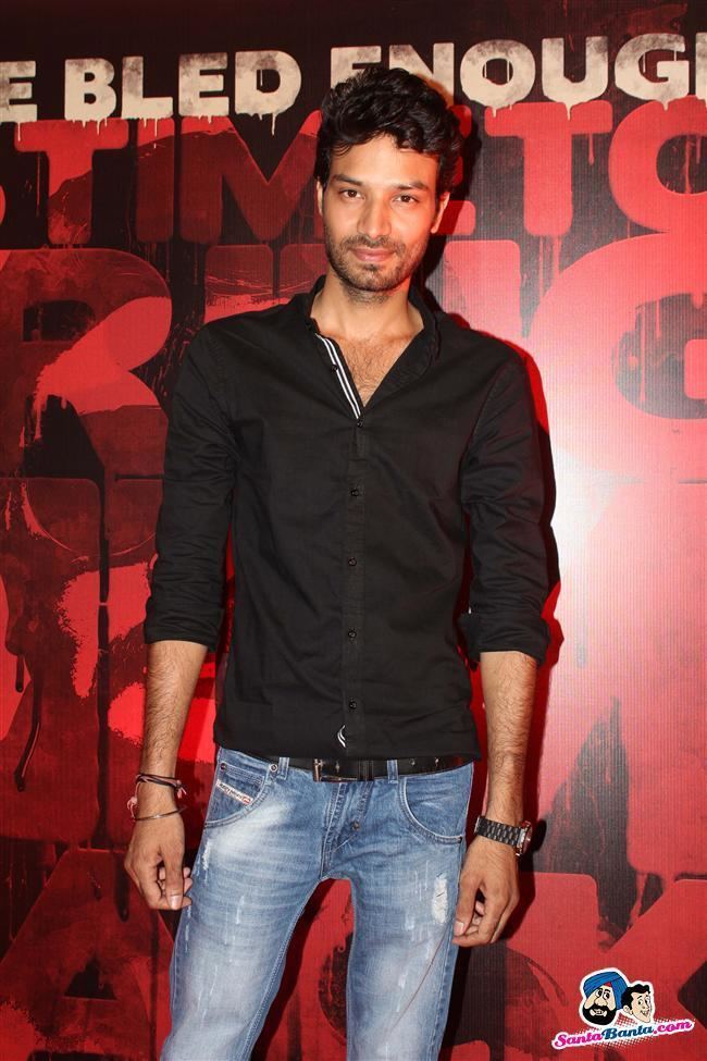 Aakash Dahiya ddayfirstlooklaunch12jpg