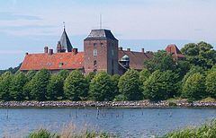 Aalholm httpsuploadwikimediaorgwikipediacommonsthu