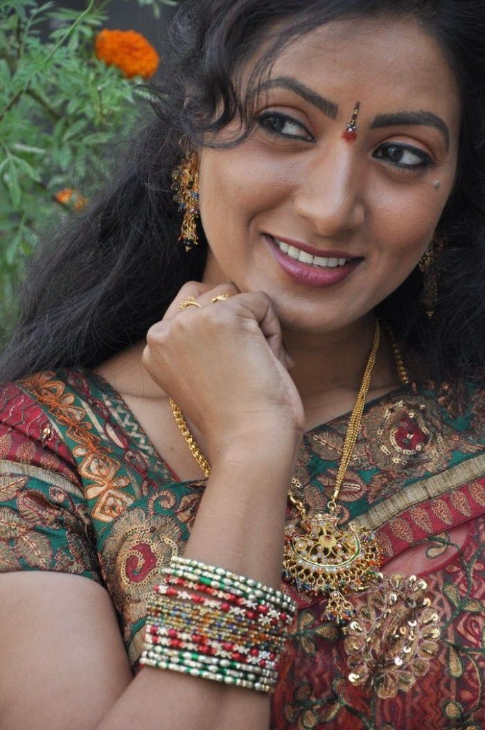 Aamani Picture 110603 Actress Aamani Stills New Movie Posters