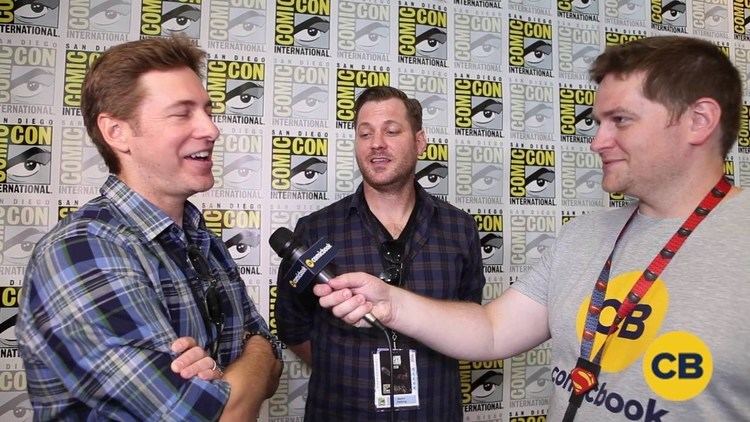 Aaron and Todd Helbing Todd and Aaron Helbing Talk Upcoming Season of The Flash at SDCC