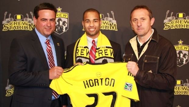Aaron Horton Aaron Horton signs with the Columbus Crew Card Chronicle