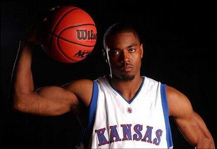 Aaron Miles HoopDirt Former Kansas Standout Aaron Miles Joins