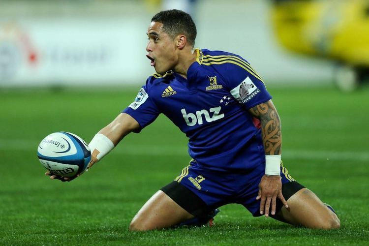 Aaron Smith (rugby union) Aaron Smith scores a try for the Highlanders ABC News