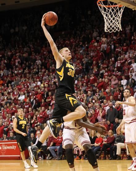 Aaron White (basketball) Season Review Aaron White Dear Old Gold An Iowa