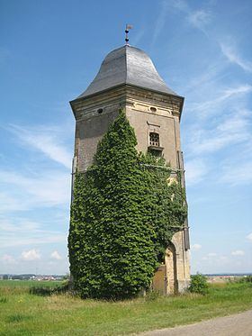 Abbey of Saint-Pierremont httpsuploadwikimediaorgwikipediacommonsthu
