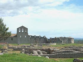 Abbey of the Santissima Trinità (Venosa) httpsuploadwikimediaorgwikipediacommonsthu