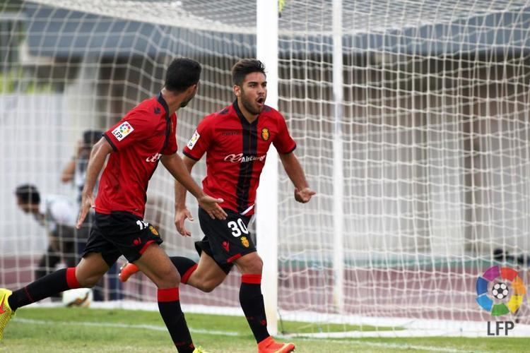 Abdón Prats Abdn Prats nuevo jugador del CD Tenerife Segunda Divisin