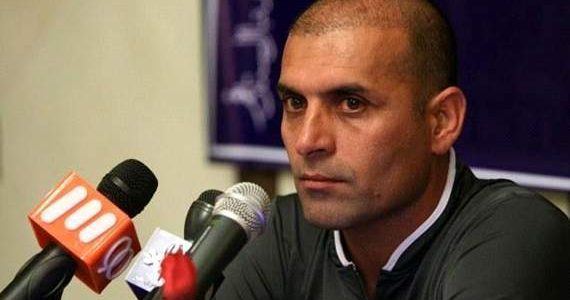 Abdollah Veisi Esteghlal Khuzestan manager Abdollah Veisi linked with Sepahan