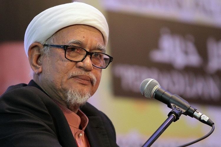 Abdul Hadi Awang Hadi With Islam PAS will never die Malaysia Malay Mail Online