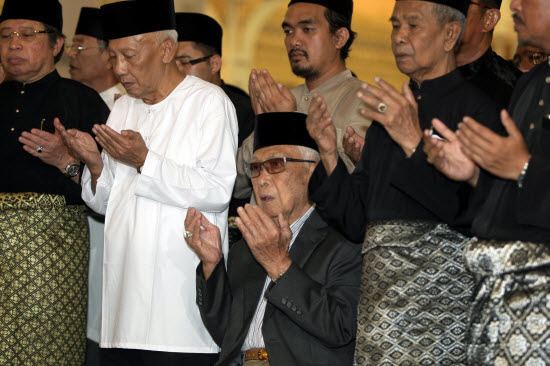 Abdul Rahman Ya'kub Sarawak39s Tun Abdul Rahman Ya39kub dies at 87