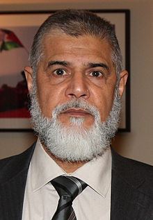 Abdullatif Al-Mahmood httpsuploadwikimediaorgwikipediacommonsthu
