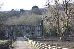 Aberpergwm House httpsuploadwikimediaorgwikipediacommonsthu