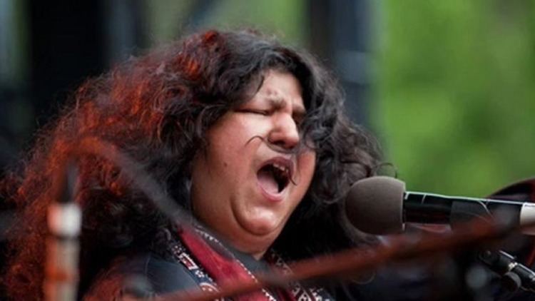 Abida Parveen Abida Parveen Very Sad Urdu Ghazal Video Dailymotion