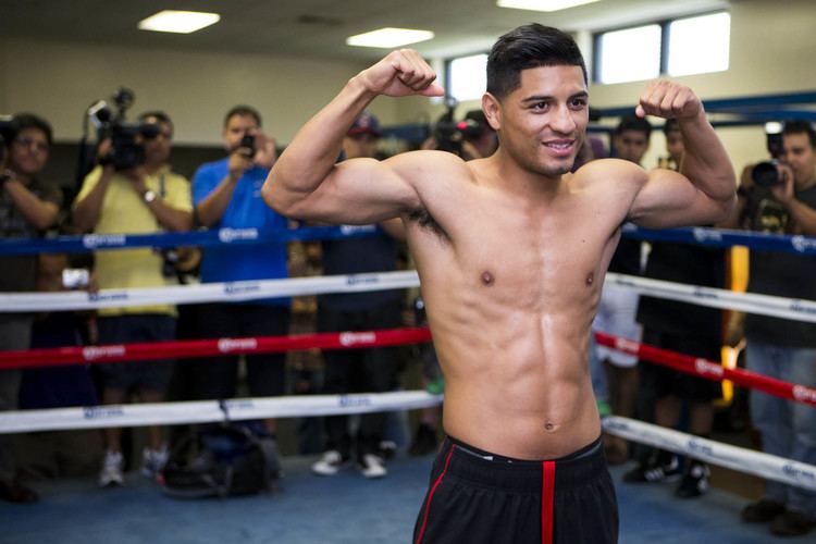 Abner Mares Abner Mares Has a Message for the Fans Watch Video