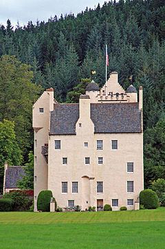 Aboyne Castle httpsuploadwikimediaorgwikipediacommonsthu