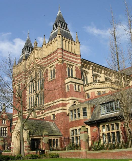 Academic dress of the University of Leeds