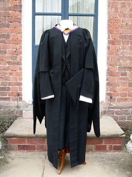 Academic dress of the University of Manchester
