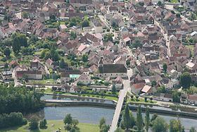 Accolay, Yonne httpsuploadwikimediaorgwikipediacommonsthu