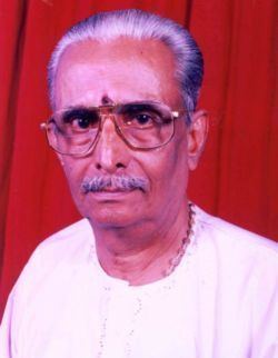 Acharya Narendra Bhooshan mediahaindavakeralamcomachariya1611201011402599