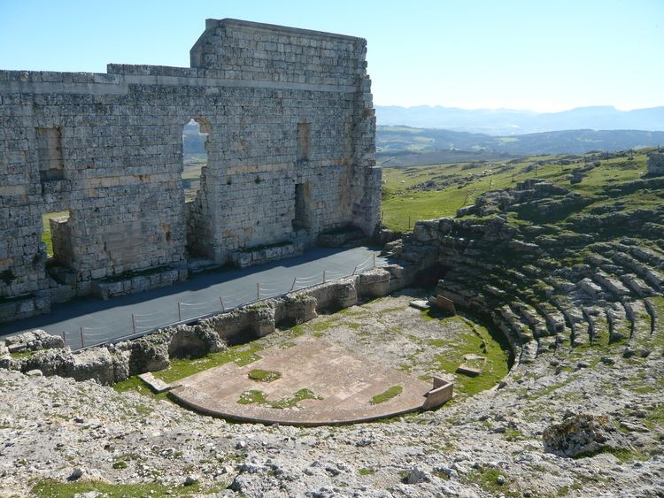 Acinipo FileTheater of the Roman ruins AcinipoJPG Wikimedia Commons