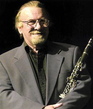Acker Bilk Jazz news Acker Bilk Legendary jazz clarinettist dies aged 85