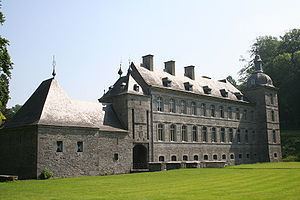 Acoz Castle httpsuploadwikimediaorgwikipediacommonsthu