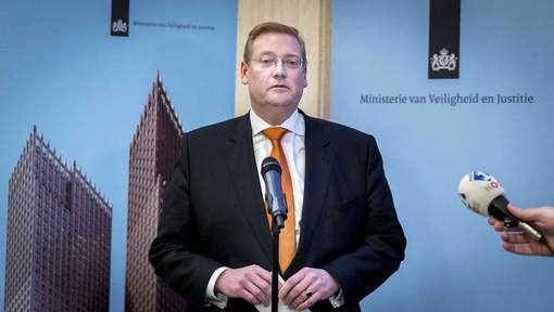 Ad van der Steur Riante subsidie voor kasteel minister Van der Steur ADnl