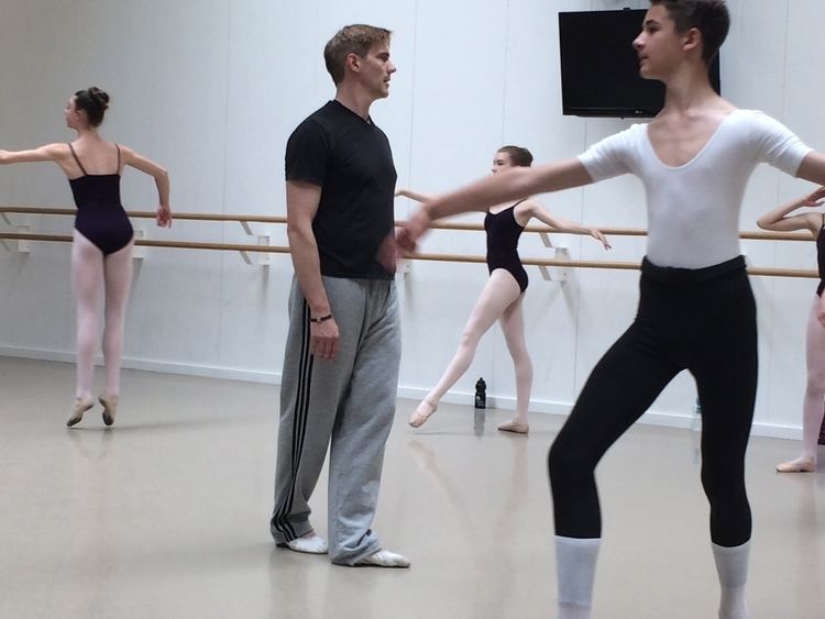 Adam Cooper (dancer) Classical Ballet Academy Tring Park School for the
