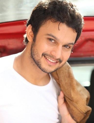 Adinath Kothare Adinath Kothare Biography age height wife movies