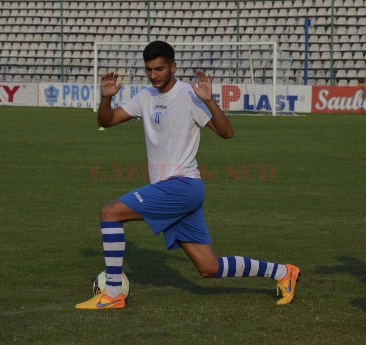 Adrian Avramia Fotbal CS Universitatea Craiova sa desprit de Adrian