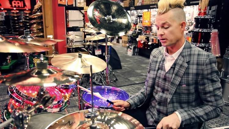 Adrian Young Adrian Young No Doubt Drum Tip At Guitar Center YouTube