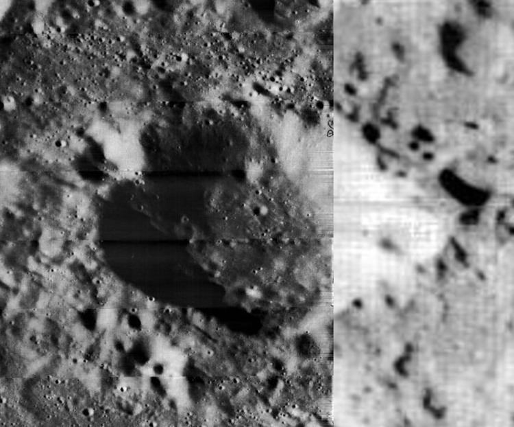 Šafařík (crater)