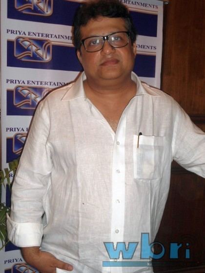 Agnidev Chatterjee Agnidev Chatterjee39s Teen Kanya 2012 Bengali Film Opens