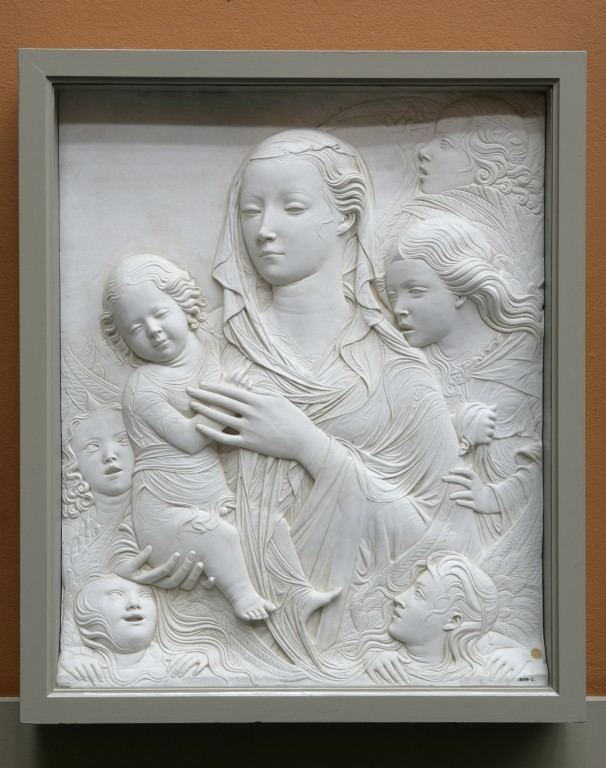 Agostino di Duccio Madonna and child with angels Agostino di Duccio VampA