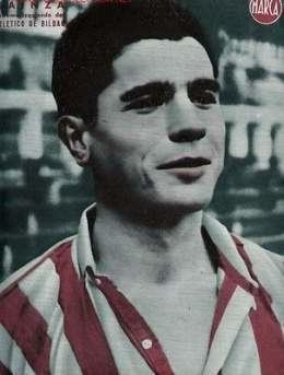 Agustín Gaínza httpswwwecuredcuimagesthumb00dGainza1jp