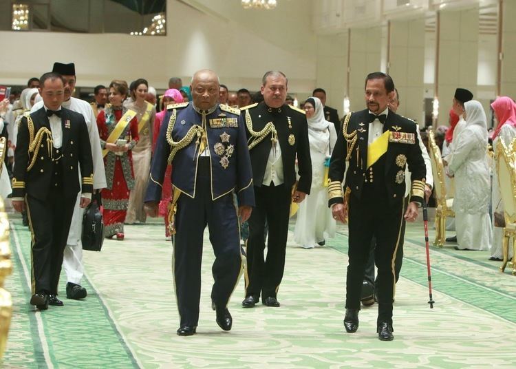 Ahmad Shah of Pahang Kee Hua Chee Live HRH SULTAN AHMAD SHAH OF PAHANG AND HRH SULTANAH