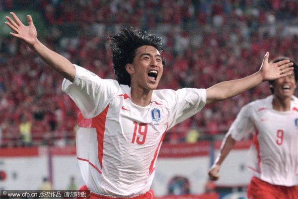 Ahn Jung-hwan S Korean football star Ahn Junghwan retires Stars