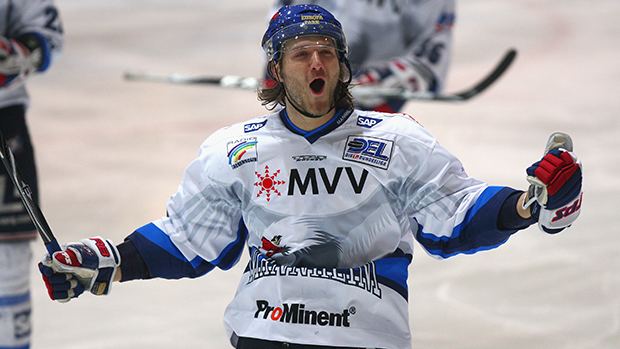 Ahren Spylo Ahren Spylo at home with Canada at Spengler Cup Hockey