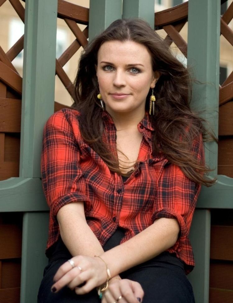 Aisling Bea Aisling Bea 414px Image 3