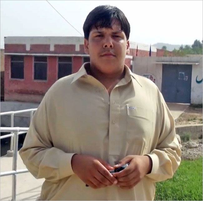 Aitzaz Hasan Pakistani boy dies after throwing himself on suicide