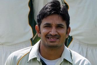 Aizaz Cheema Pakistani Fast Bowler Aizaz Cheema Wallpapers Cricket