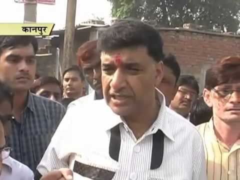 Ajay Kapoor (politician) Kanpur MLA Ajay Kapoor visits homes in his constituencies to solve