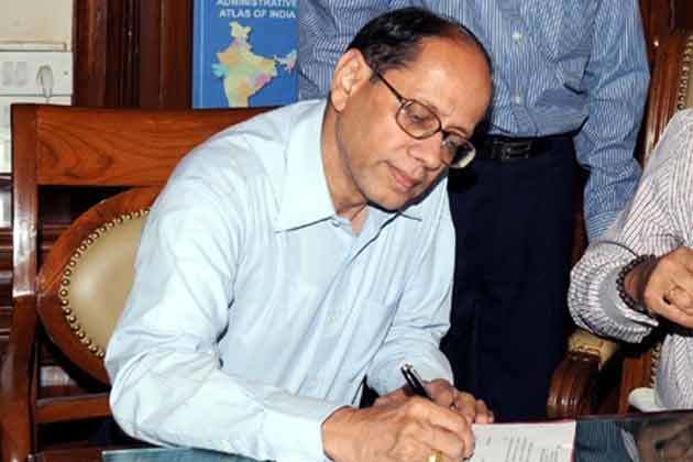 Ajit Seth Cabinet Secretary Ajit Seth gets one year extension IBNLive