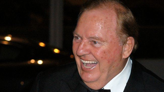 Alan Bond AUSTRALIA TO ERECT STATUES OF NATIONAL HERO ALAN BOND