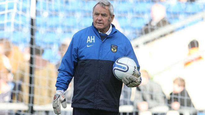 Alan Hodgkinson ExSheffield United goalkeeper Alan Hodgkinson dies BBC News
